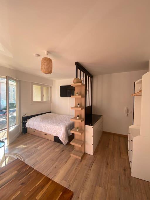 Studio Moderne Et Cosy Avec Balcon Et Parking Apartment Perigueux Exterior photo